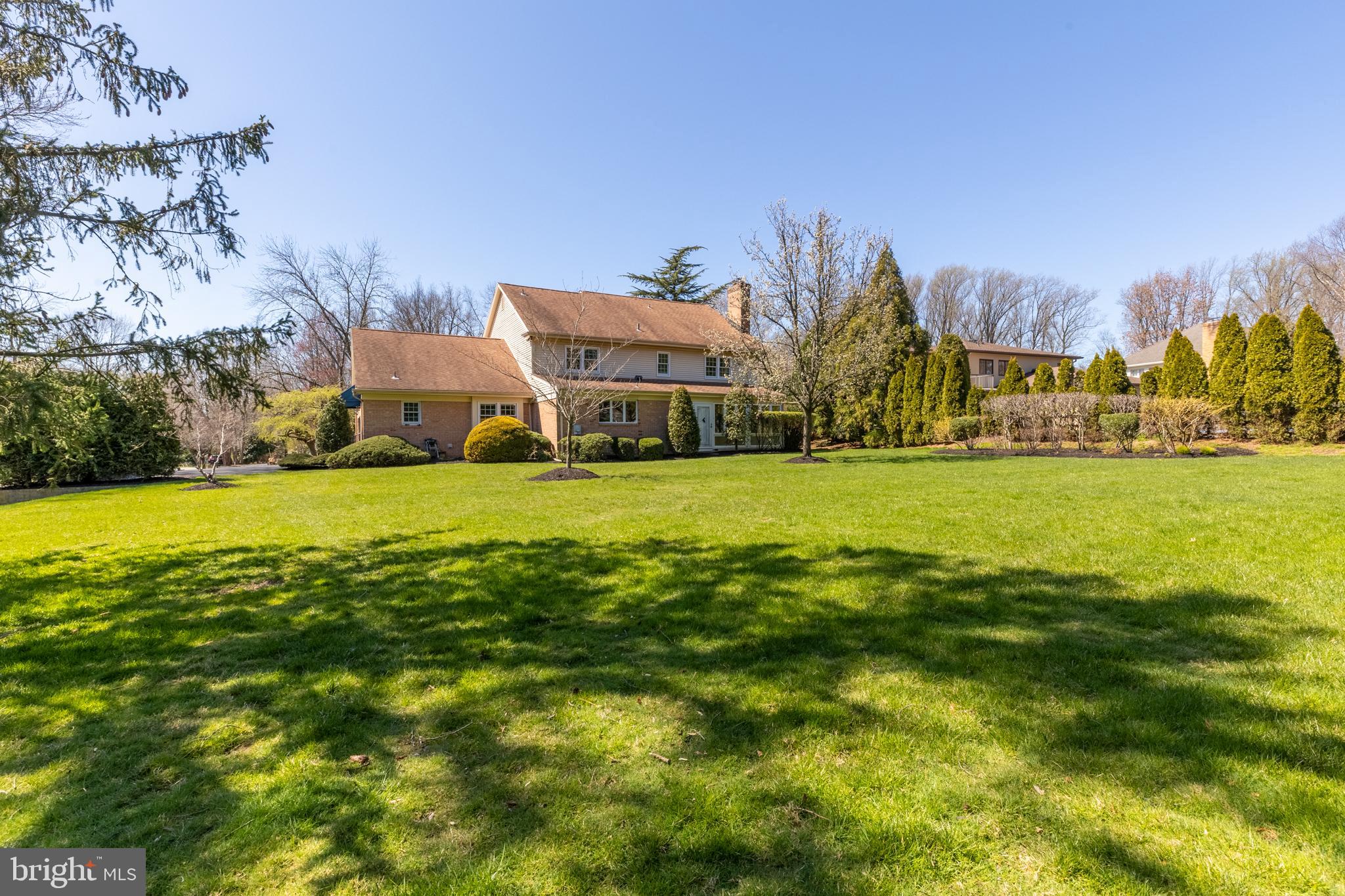 706 WESTCLIFF ROAD