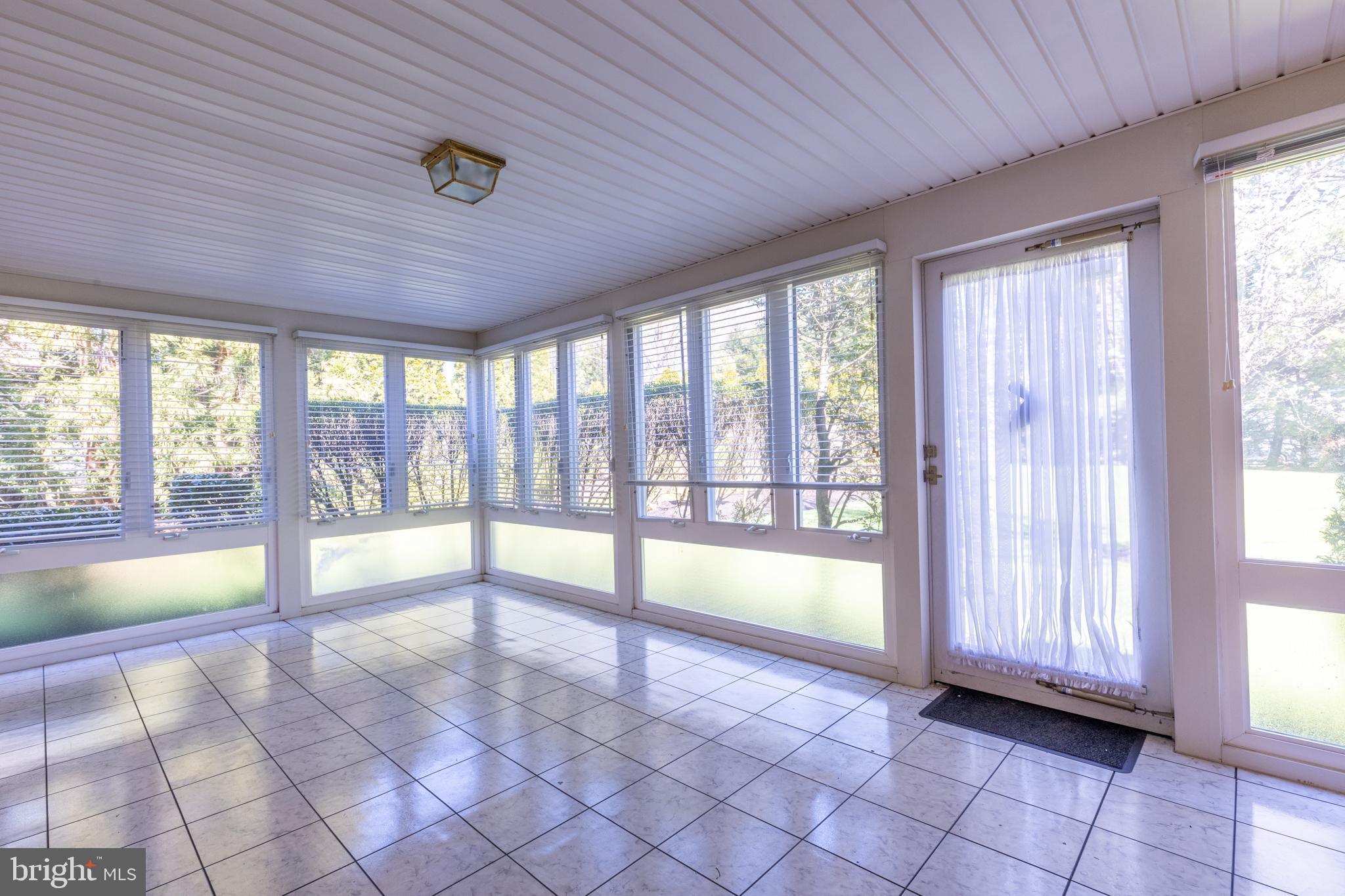 706 WESTCLIFF ROAD