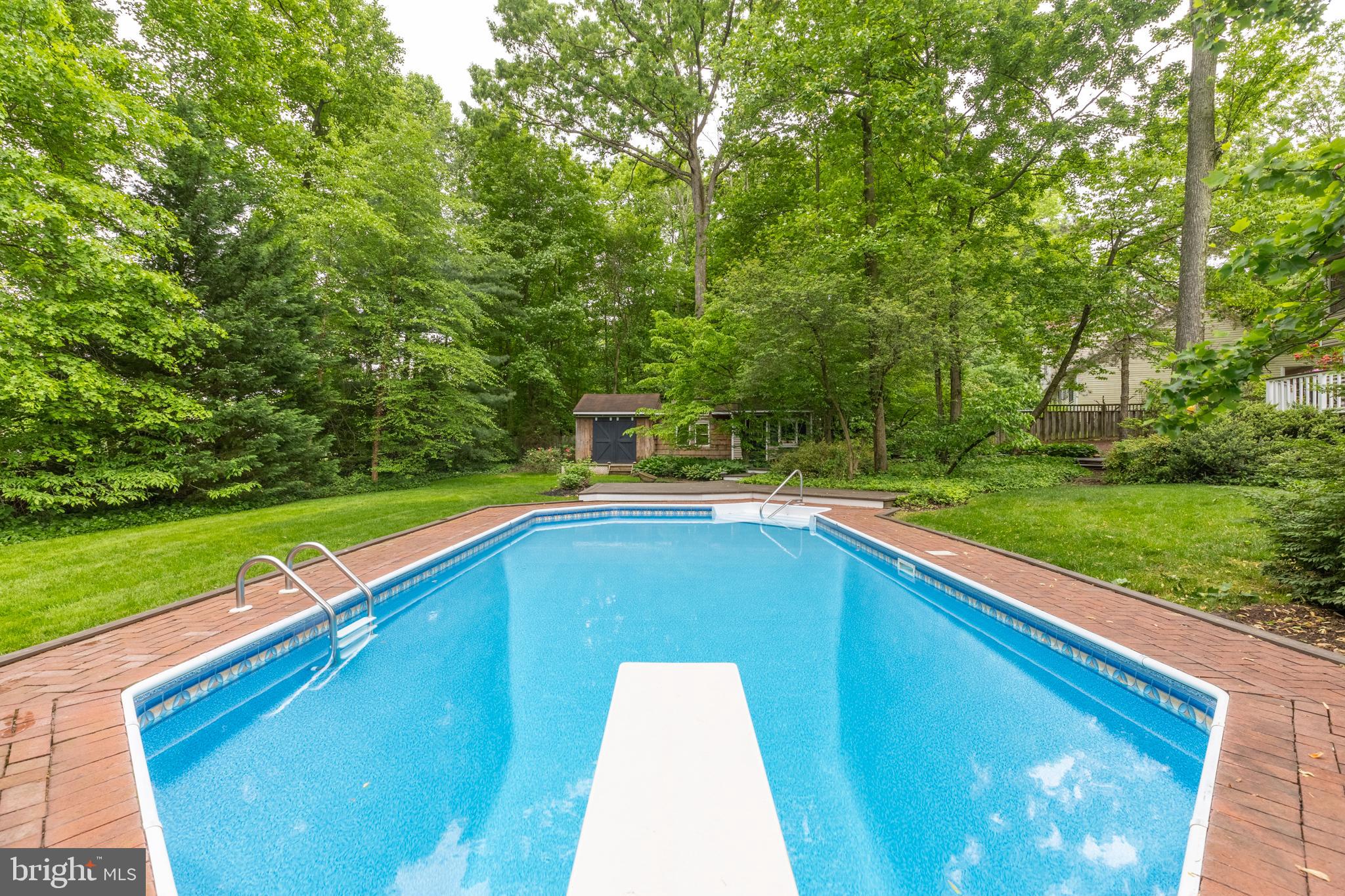 704 SPRINGCREEK COURT