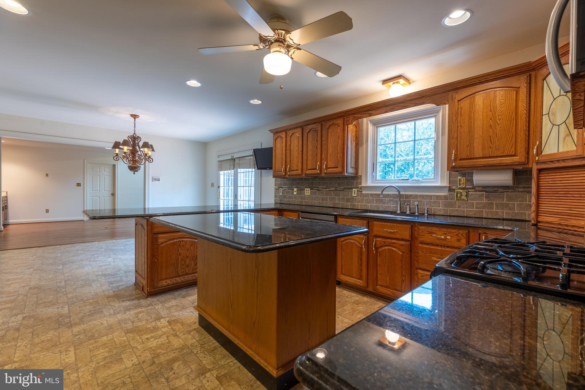 27 AUTUMNWOOD DRIVE