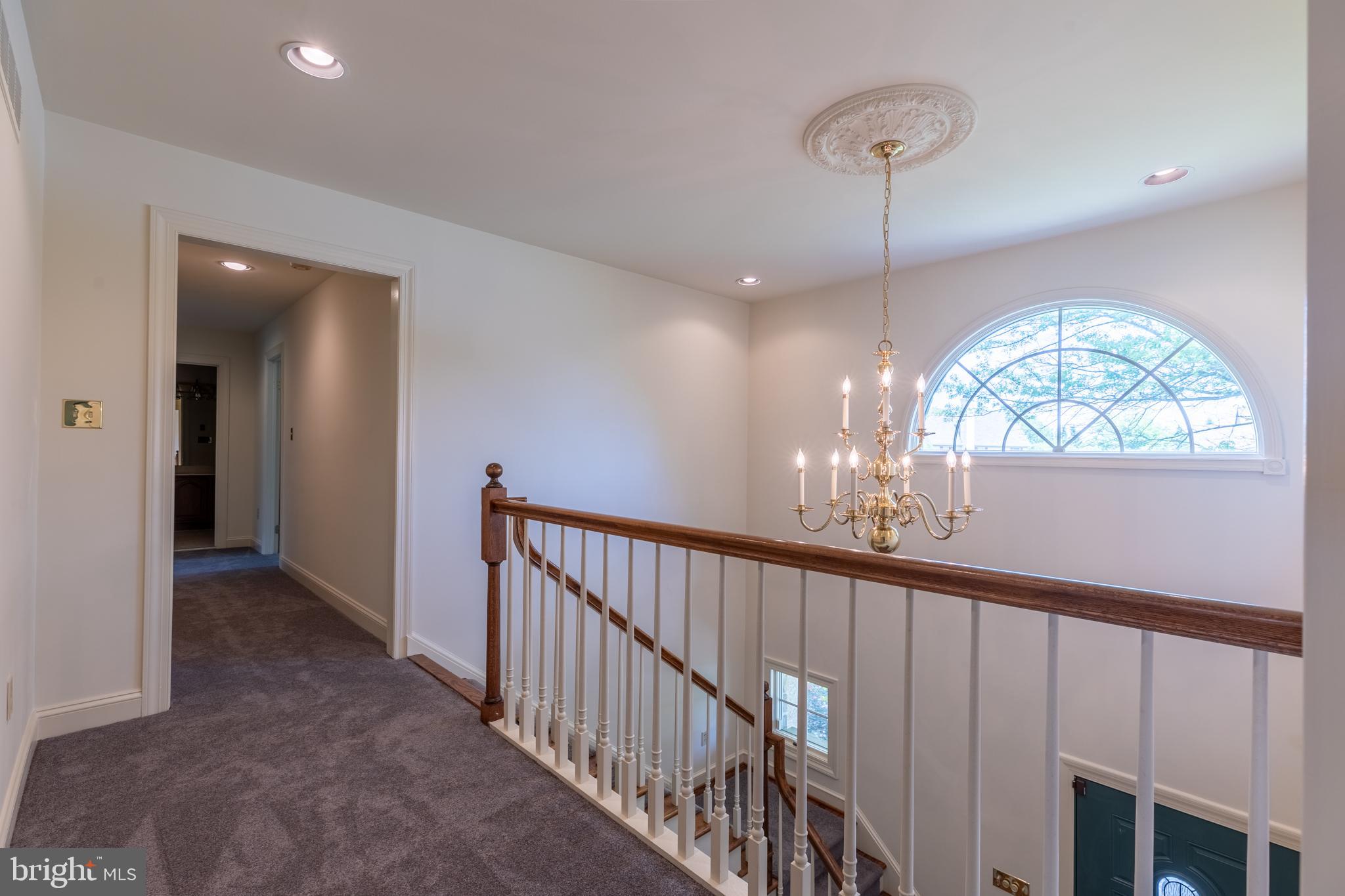 27 AUTUMNWOOD DRIVE