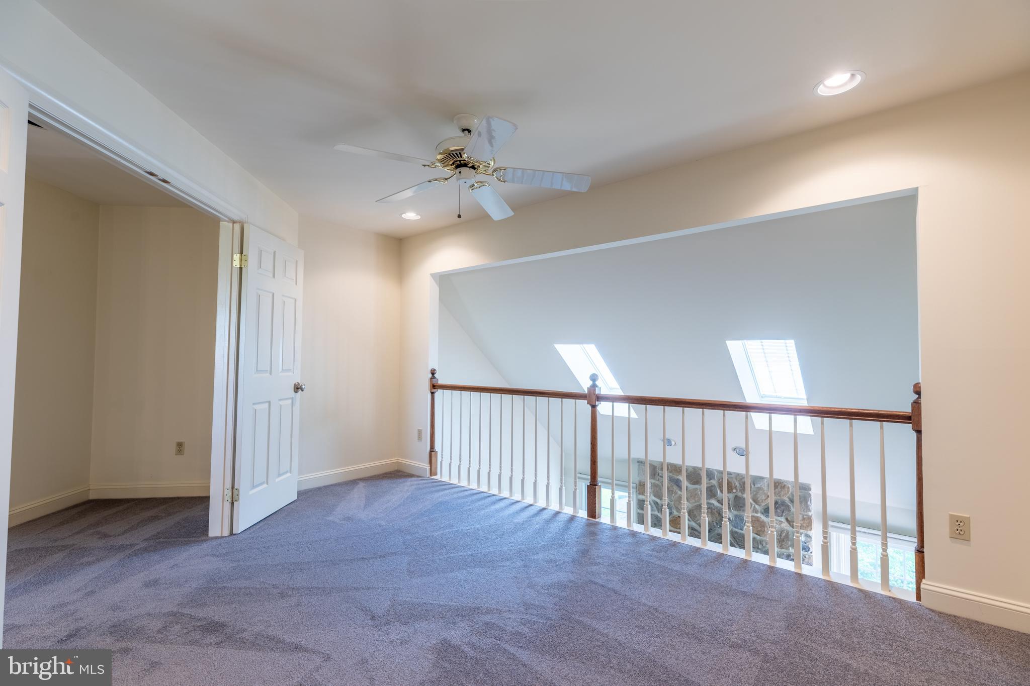 27 AUTUMNWOOD DRIVE
