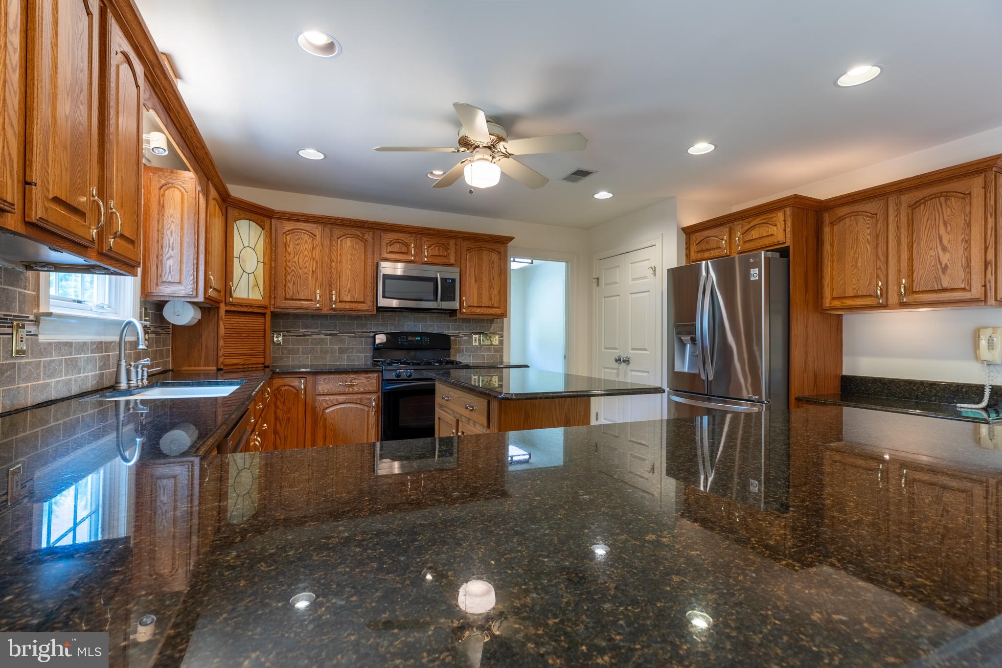 27 AUTUMNWOOD DRIVE