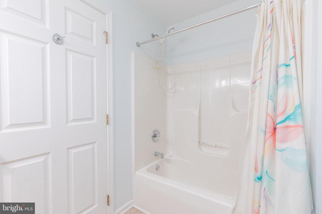 515 SOUTHAMPTON LANE