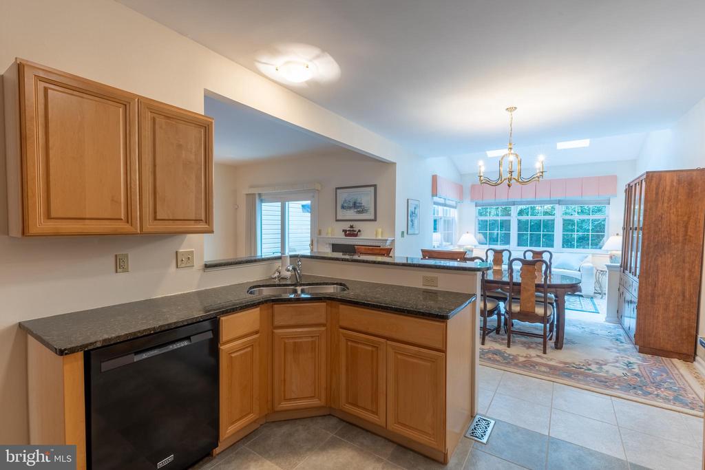 515 SOUTHAMPTON LANE