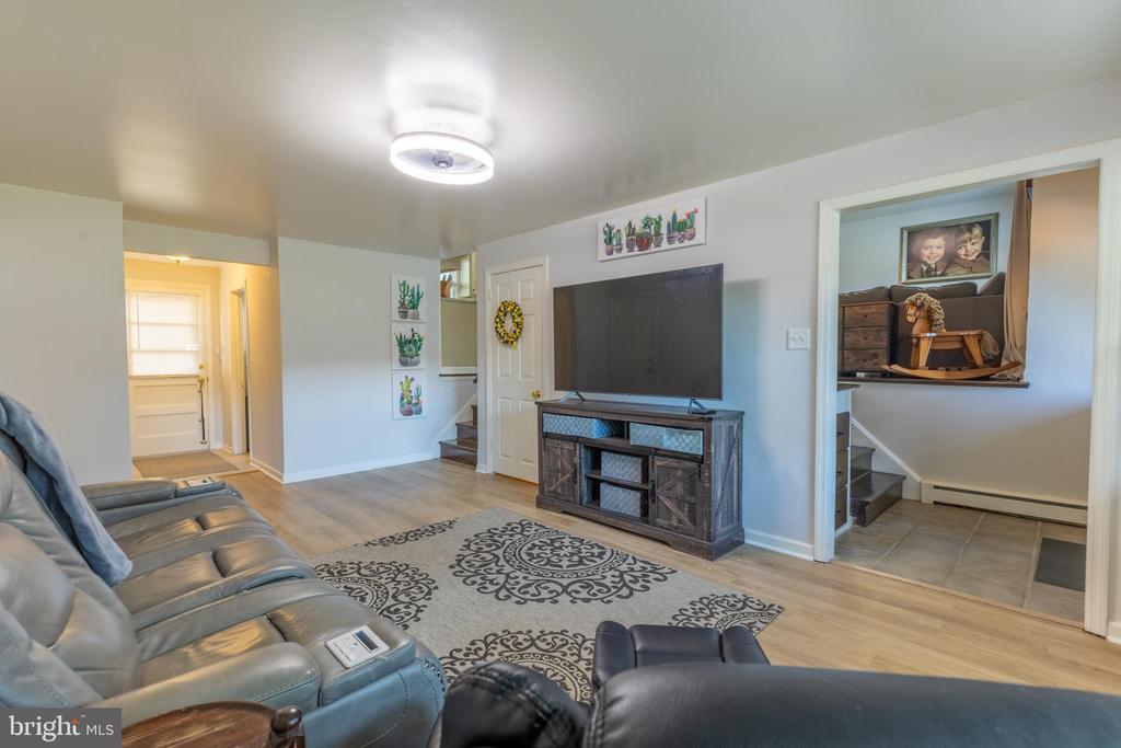 2708 BARDELL DRIVE
