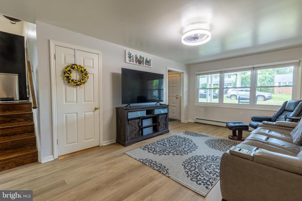 2708 BARDELL DRIVE