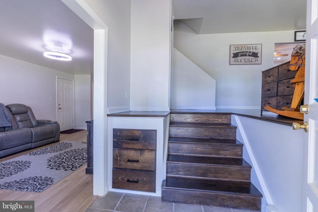 2708 BARDELL DRIVE