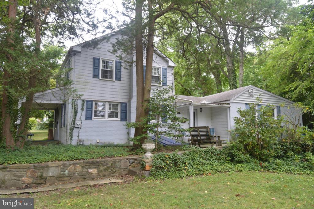 715 BELLEVUE ROAD