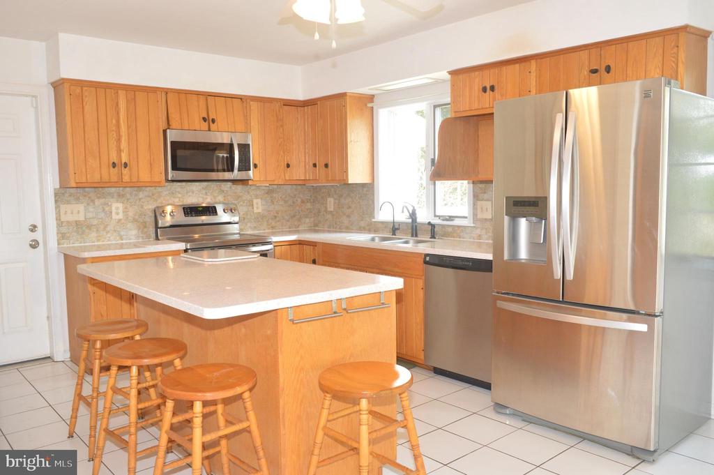 1190 CORNER KETCH ROAD