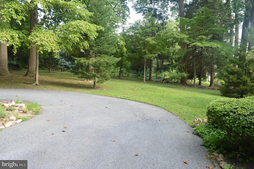 1190 CORNER KETCH ROAD