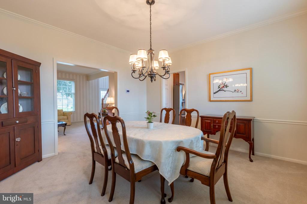 7 SALINA COURT