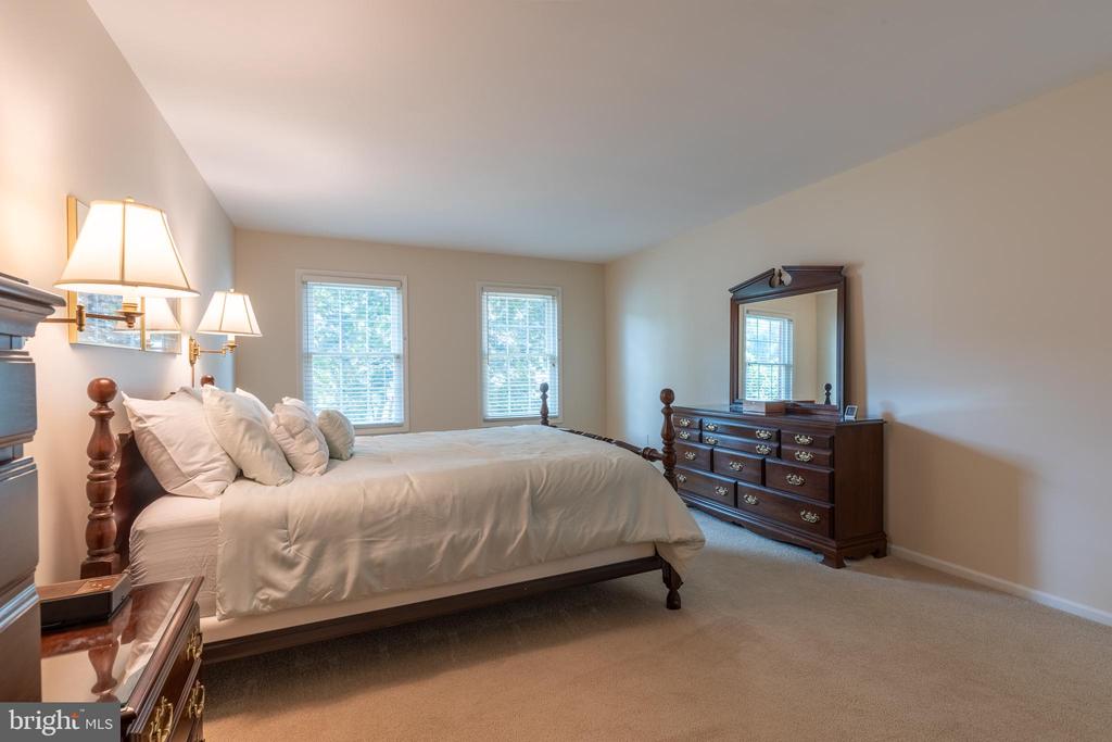 7 SALINA COURT