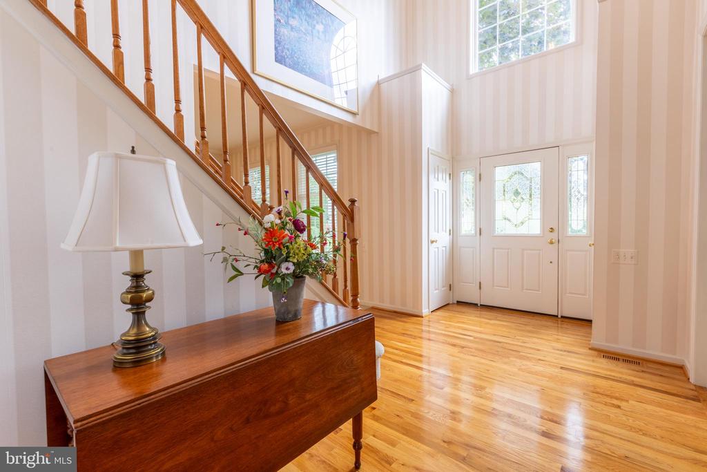 7 SALINA COURT