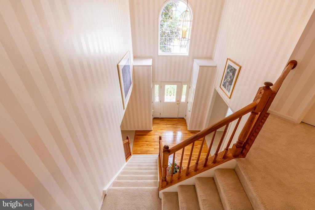 7 SALINA COURT