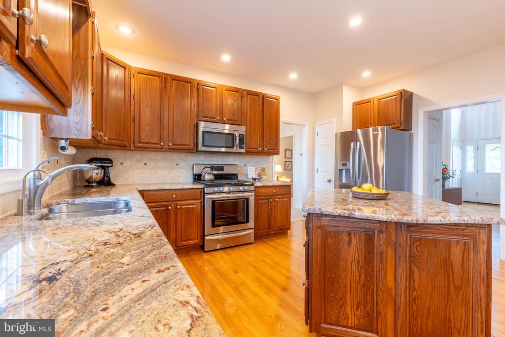 7 SALINA COURT