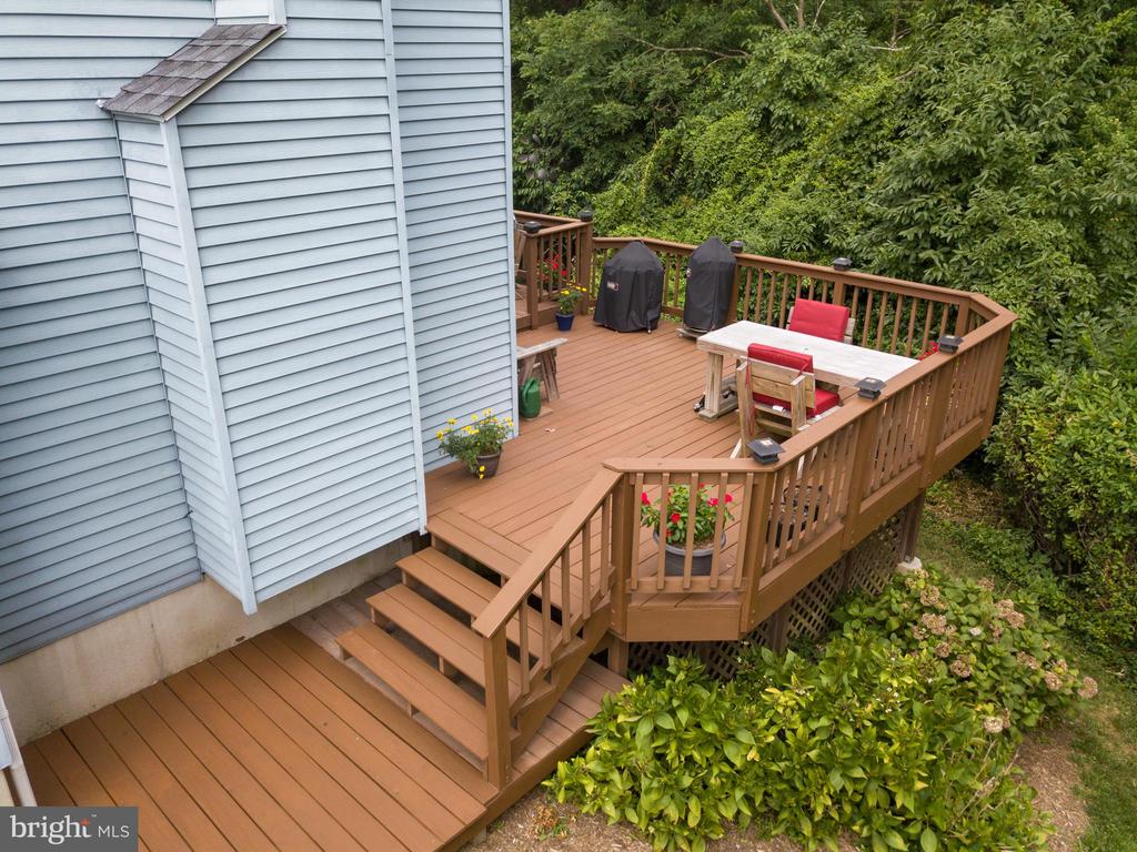 19 W WEST RIDGE COURT