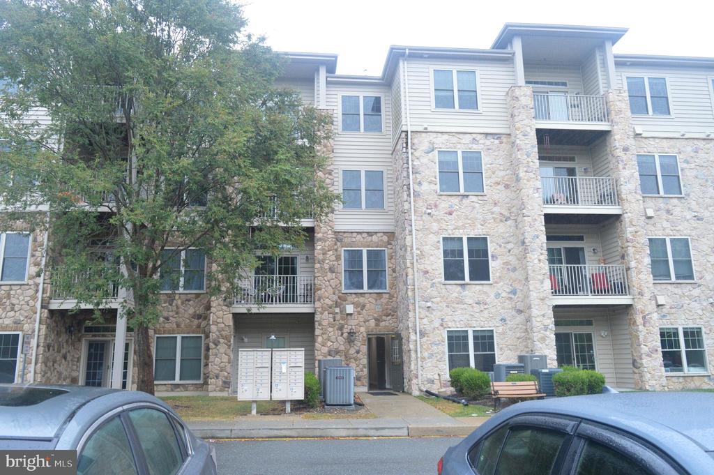 3000 FOUNTAINVIEW CIRCLE UNIT 3304