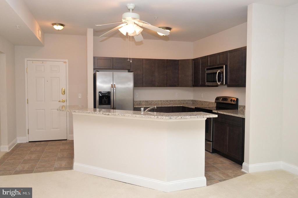 3000 FOUNTAINVIEW CIRCLE UNIT 3304