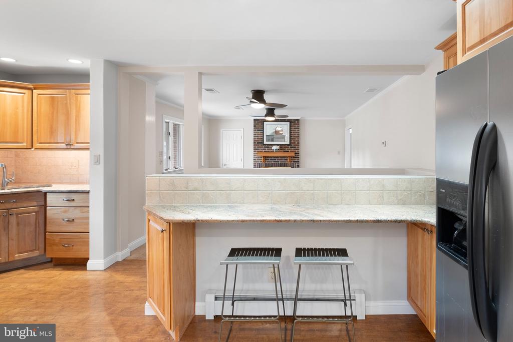 2413 DARNAY LANE