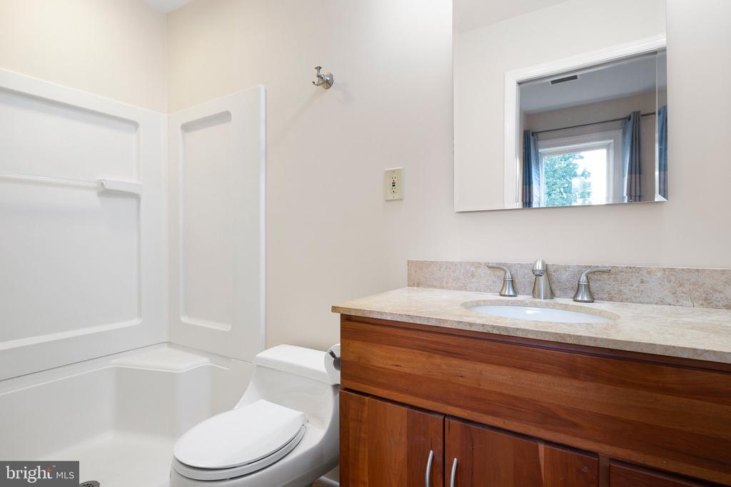 2413 DARNAY LANE