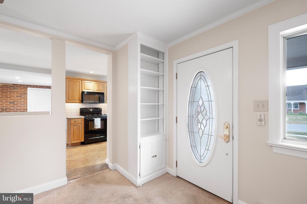 2413 DARNAY LANE