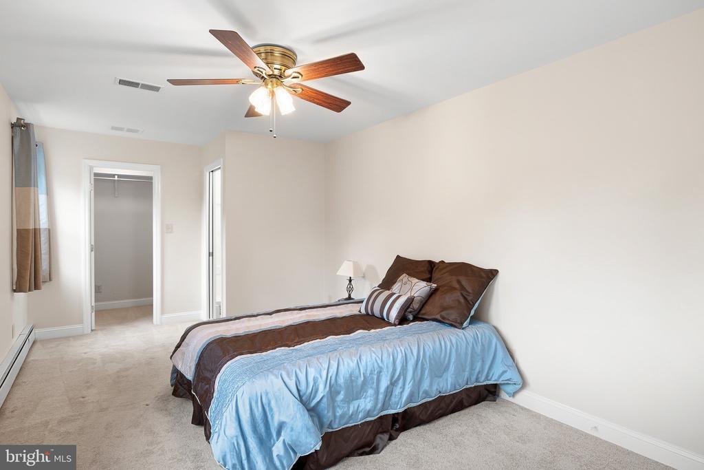 2413 DARNAY LANE