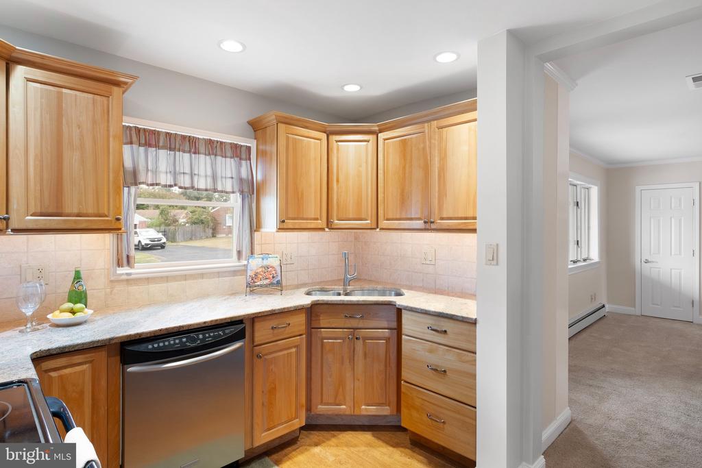 2413 DARNAY LANE