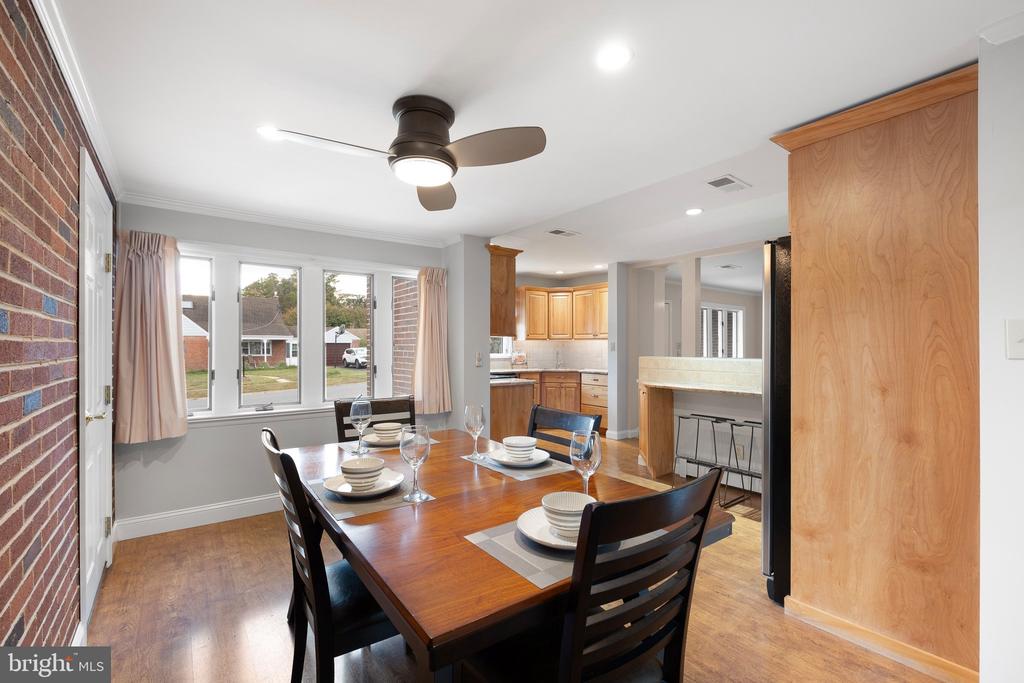 2413 DARNAY LANE