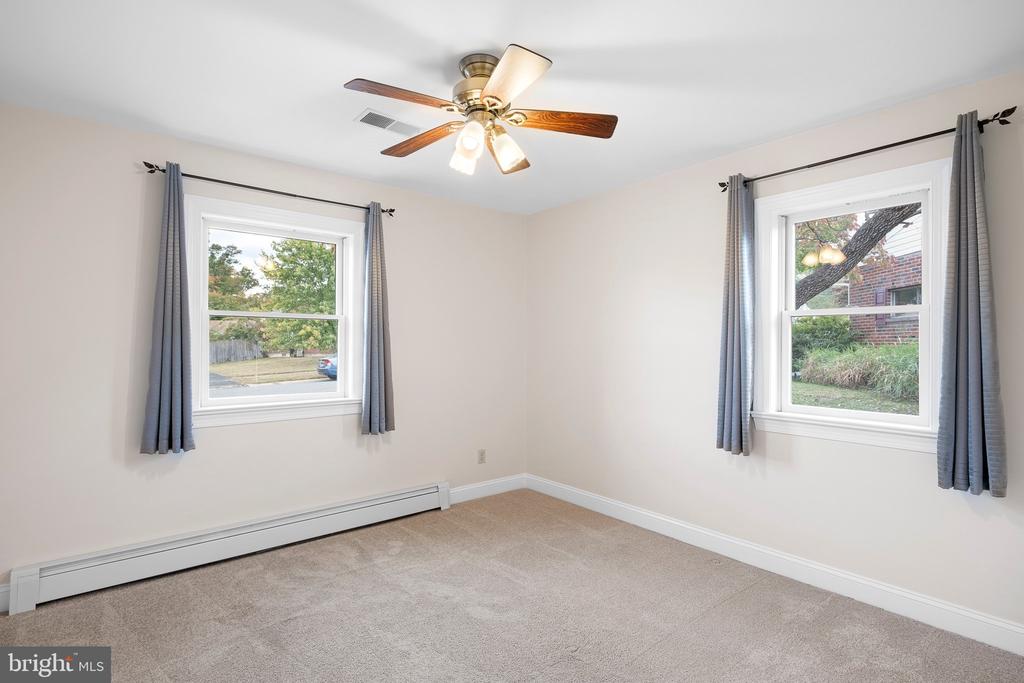 2413 DARNAY LANE