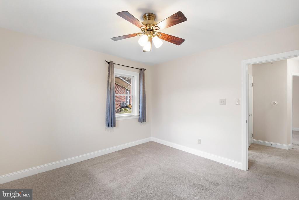 2413 DARNAY LANE