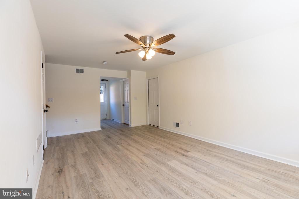 963 ALEXANDRIA DRIVE