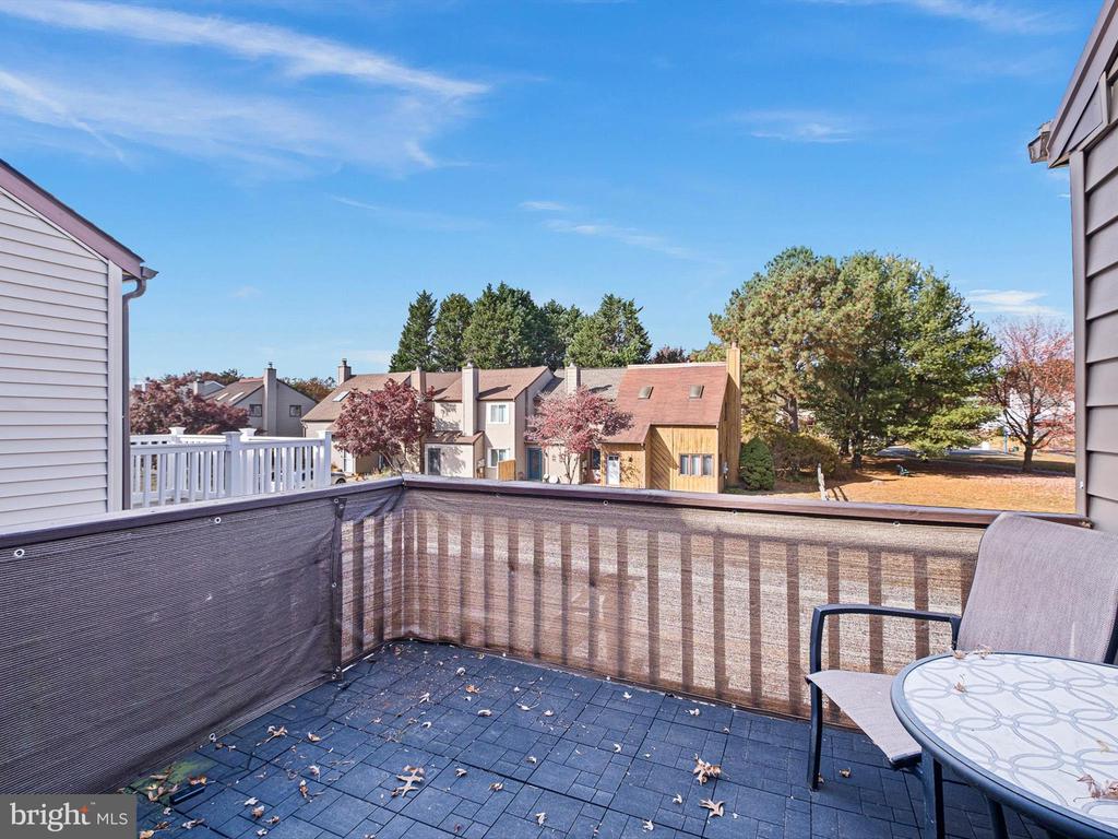 135 E GREEN VALLEY CIRCLE