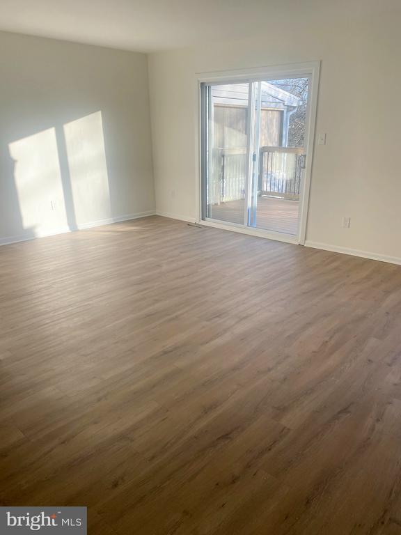 34 LOWER VALLEY LANE