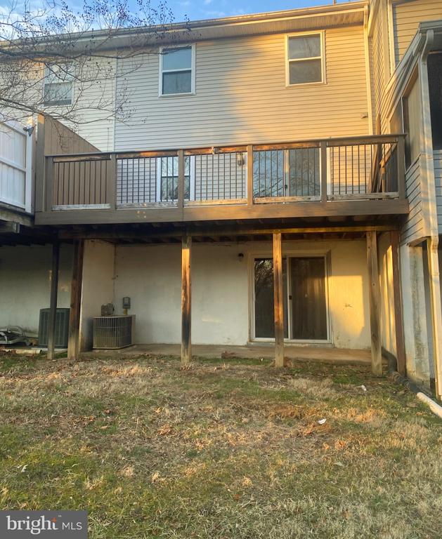 34 LOWER VALLEY LANE
