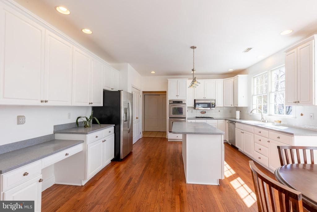 42 SPRINGBROOK LANE