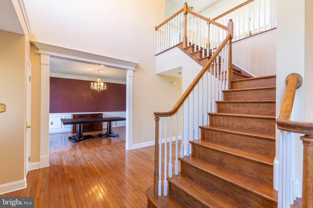 42 SPRINGBROOK LANE