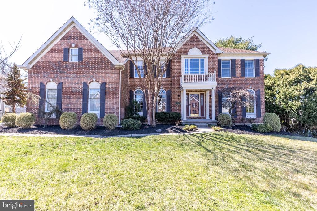 42 SPRINGBROOK LANE