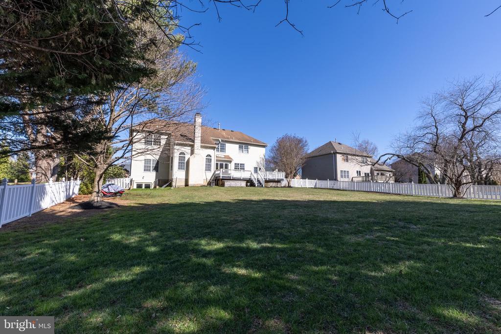 42 SPRINGBROOK LANE