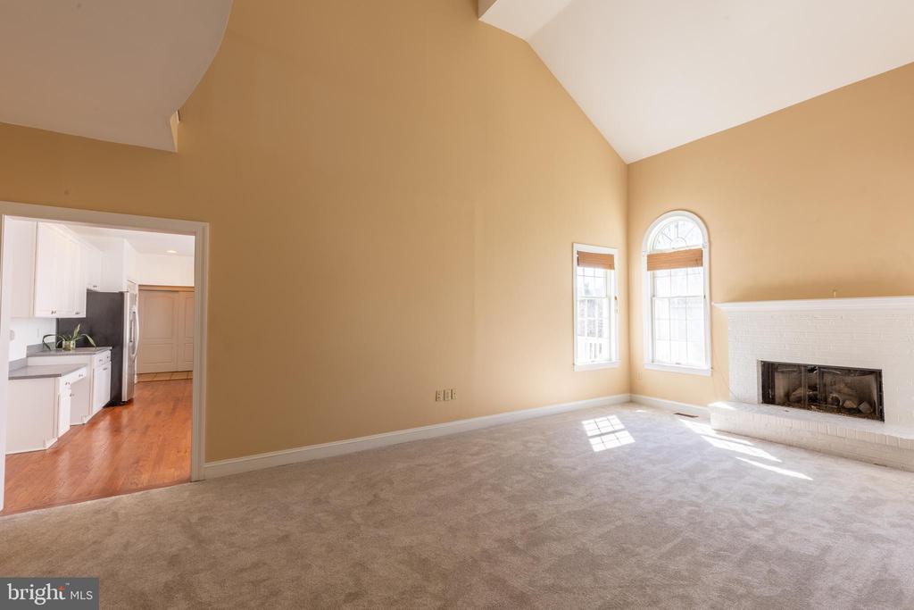 42 SPRINGBROOK LANE