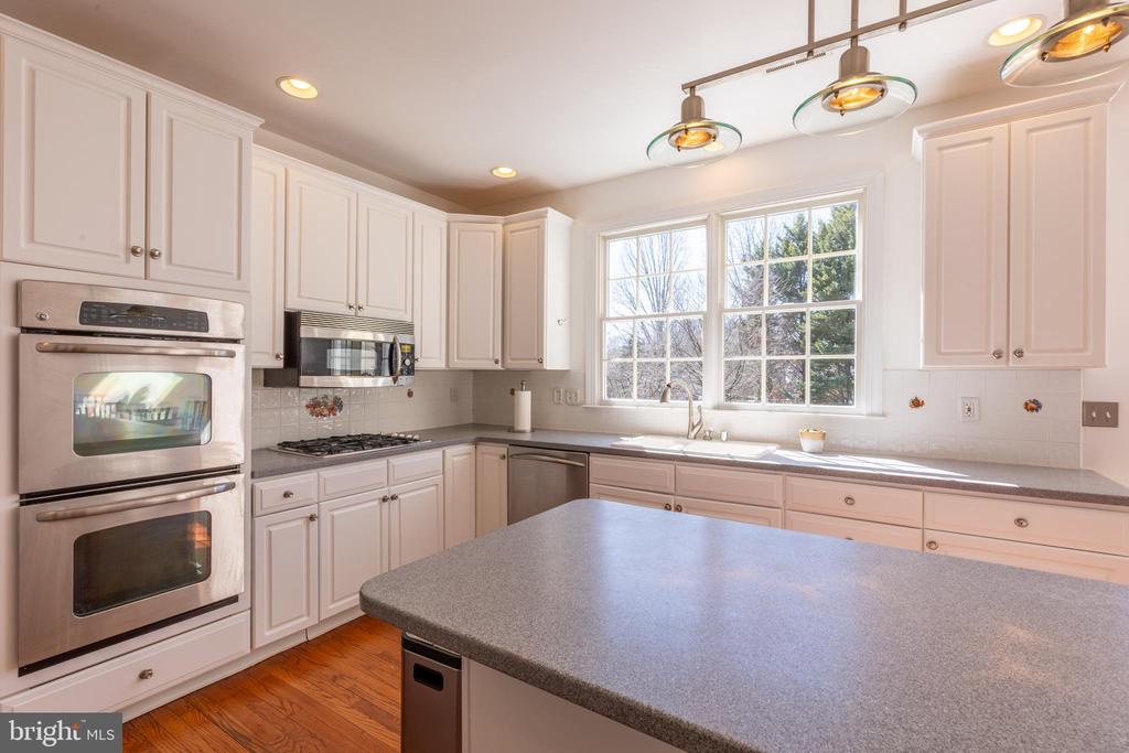 42 SPRINGBROOK LANE