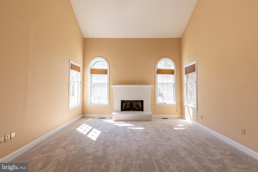 42 SPRINGBROOK LANE