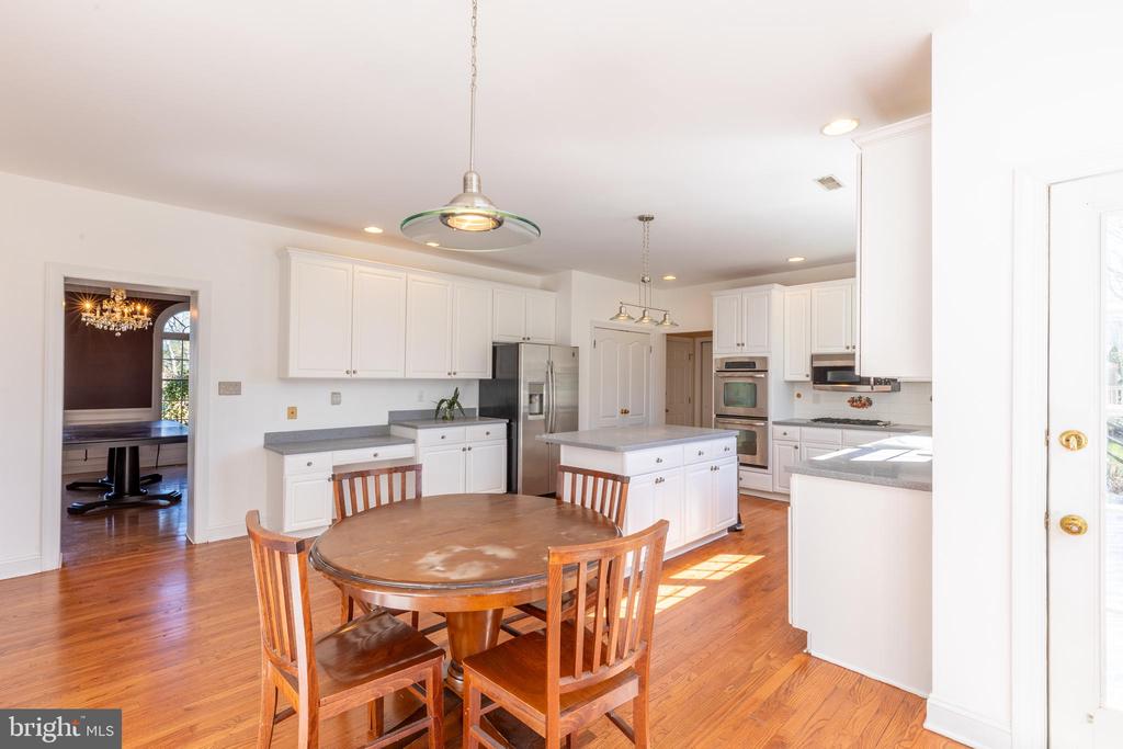 42 SPRINGBROOK LANE