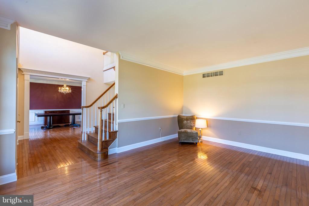 42 SPRINGBROOK LANE
