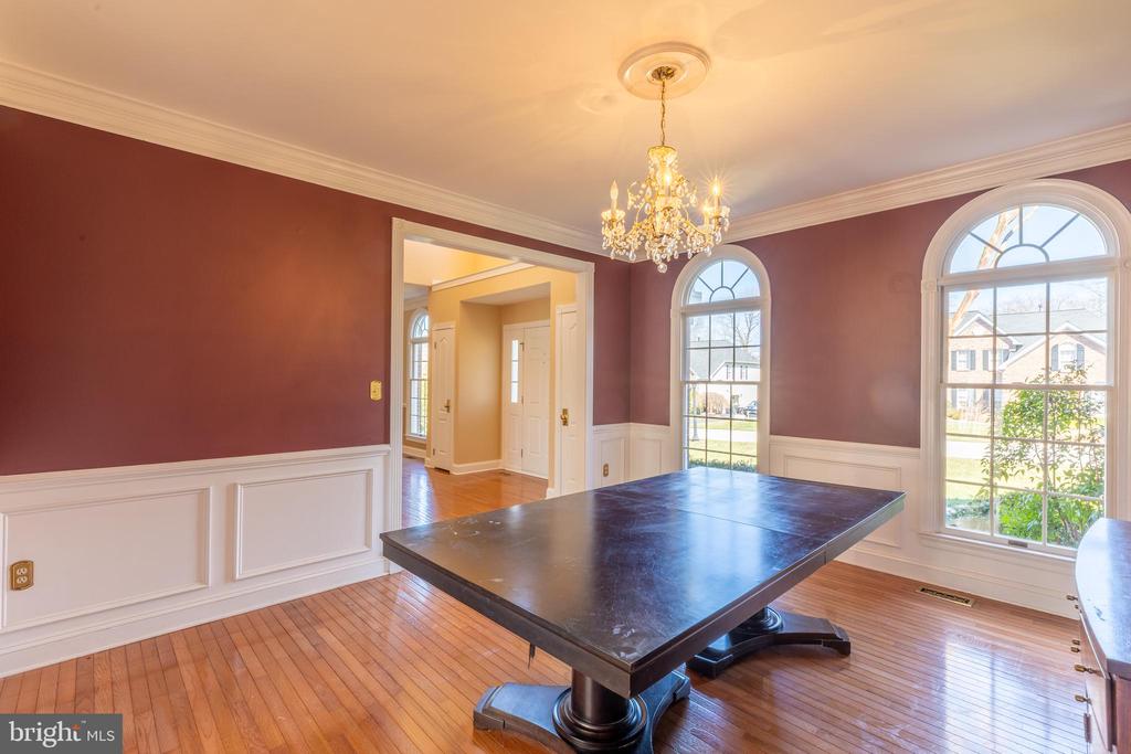 42 SPRINGBROOK LANE