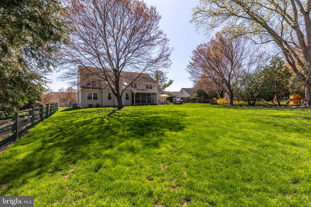 20 AUTUMNWOOD DRIVE