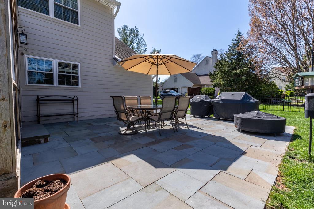 20 AUTUMNWOOD DRIVE