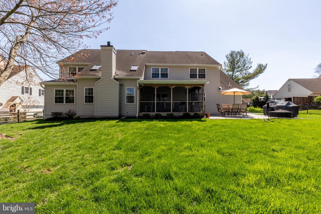 20 AUTUMNWOOD DRIVE