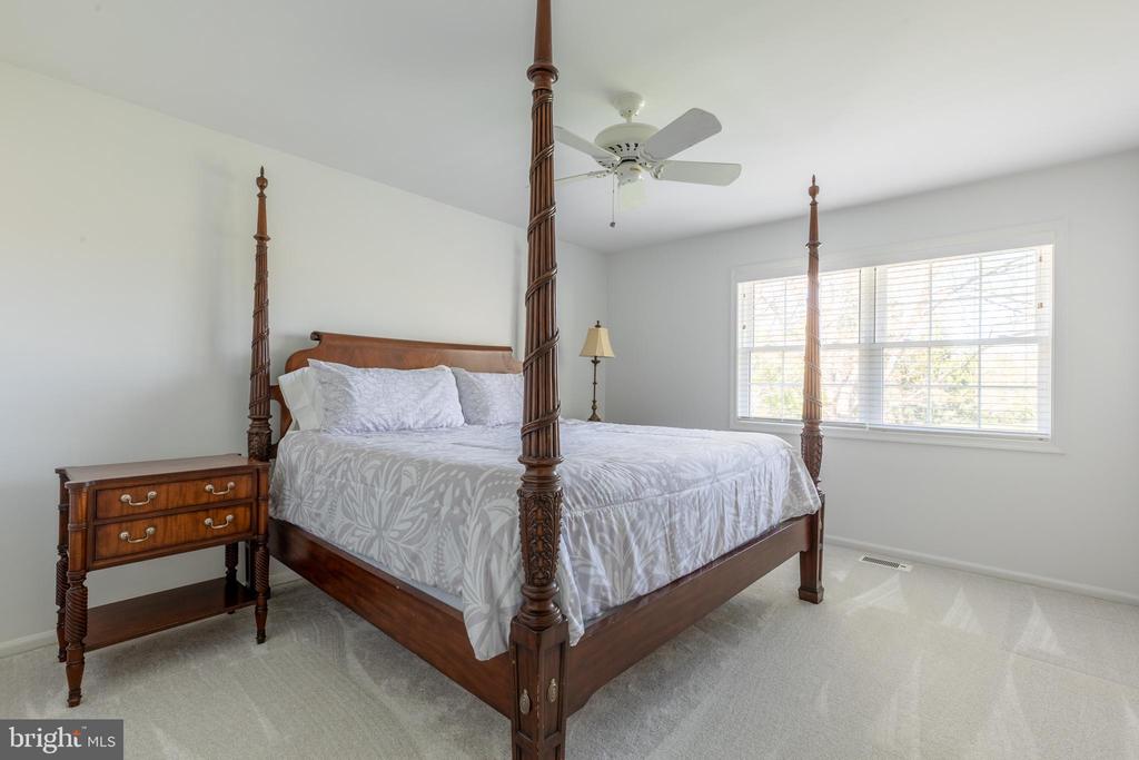 20 AUTUMNWOOD DRIVE