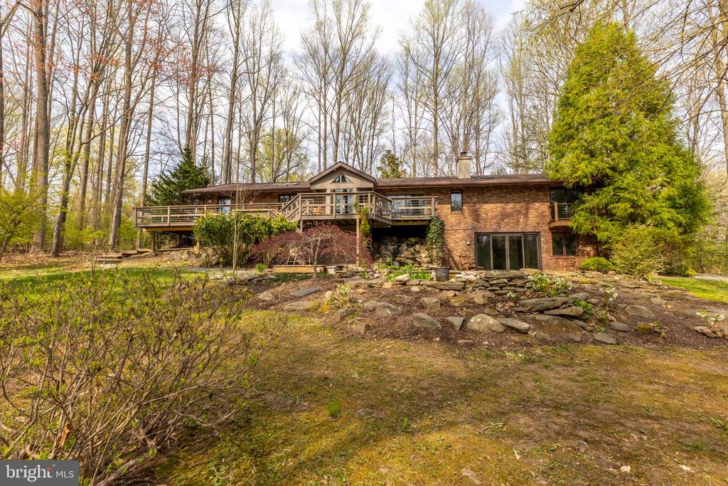 8 N BUCK RIDGE DRIVE